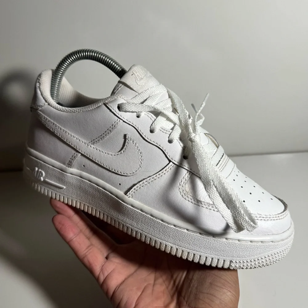 Nike Air Force 1 ‘07 Low “Triple White” GS Size 4Y - Picture 7 of 12